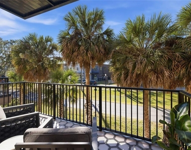 64 N Park Avenue - Photo Thumbnail 21