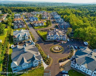 163 Bianca Way - Photo Thumbnail 1