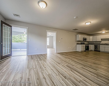 163 Bianca Way - Photo Thumbnail 3