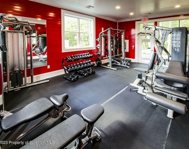163 Bianca Way - Photo Thumbnail 18