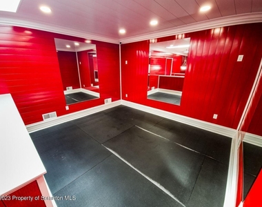 163 Bianca Way - Photo Thumbnail 20