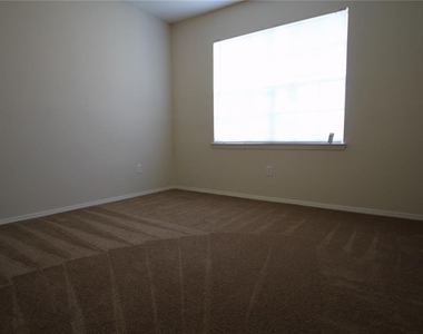 13113 Sanctuary Cove Drive - Photo Thumbnail 4