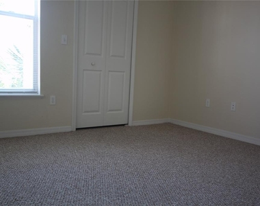 5703 Legacy Crescent Place - Photo Thumbnail 4