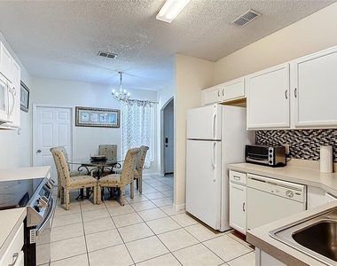 635 Knollwood Drive - Photo Thumbnail 15