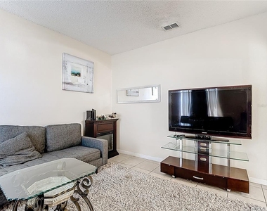 635 Knollwood Drive - Photo Thumbnail 6
