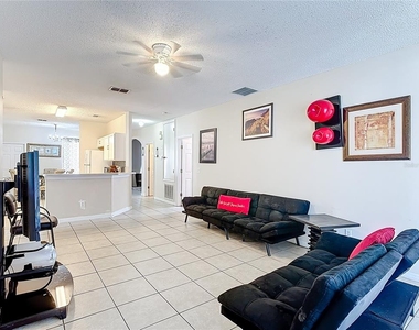 635 Knollwood Drive - Photo Thumbnail 18