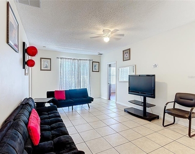 635 Knollwood Drive - Photo Thumbnail 16