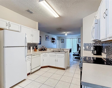 635 Knollwood Drive - Photo Thumbnail 12