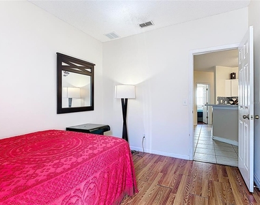 635 Knollwood Drive - Photo Thumbnail 20