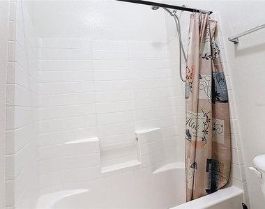 635 Knollwood Drive - Photo Thumbnail 23