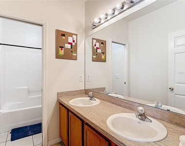 635 Knollwood Drive - Photo Thumbnail 22