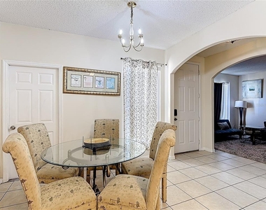635 Knollwood Drive - Photo Thumbnail 11