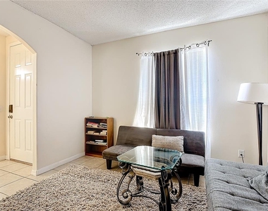635 Knollwood Drive - Photo Thumbnail 8