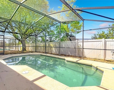 635 Knollwood Drive - Photo Thumbnail 46