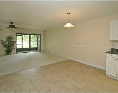 407 Sheoah Boulevard - Photo Thumbnail 5