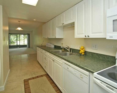 407 Sheoah Boulevard - Photo Thumbnail 6