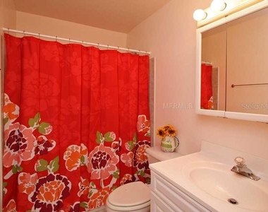 407 Sheoah Boulevard - Photo Thumbnail 14