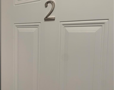 1119 W Hamilton Street - Photo Thumbnail 1
