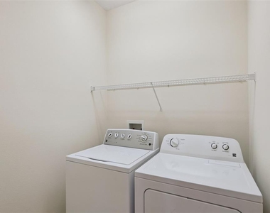 771 Wolf Creek Street - Photo Thumbnail 12