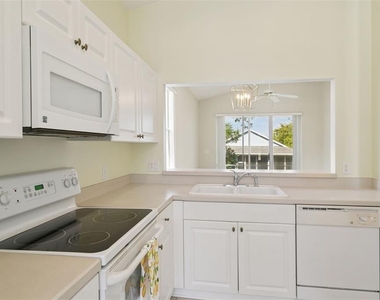 771 Wolf Creek Street - Photo Thumbnail 4