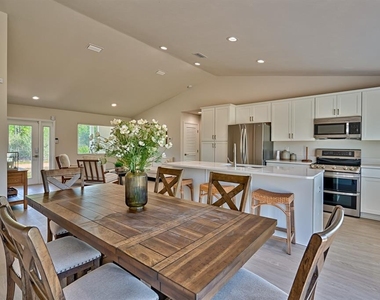 3803 Main Street - Photo Thumbnail 9
