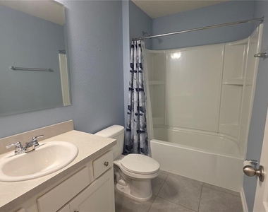 70 Oakleaf Way - Photo Thumbnail 19