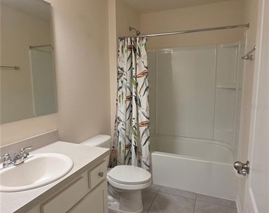 70 Oakleaf Way - Photo Thumbnail 23