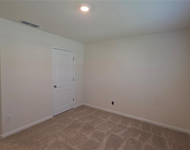 70 Oakleaf Way - Photo Thumbnail 21