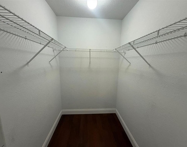 1001 S Wapello Street - Photo Thumbnail 16