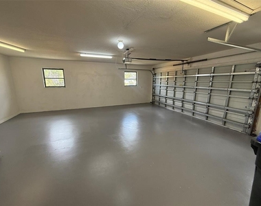 1001 S Wapello Street - Photo Thumbnail 2