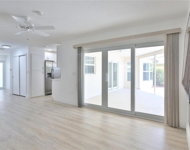 2834 Hardee Drive - Photo Thumbnail 7