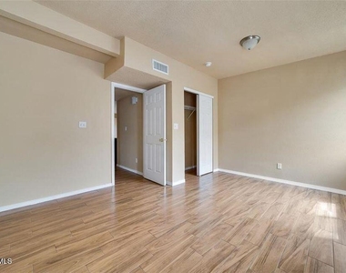 4053 Tierra Bronce Drive - Photo Thumbnail 9