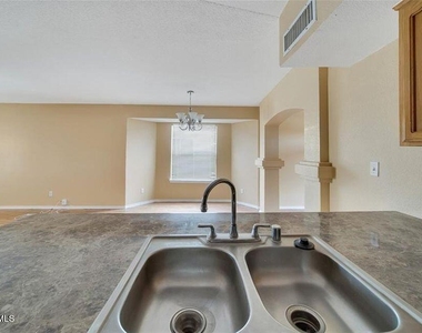 4053 Tierra Bronce Drive - Photo Thumbnail 4