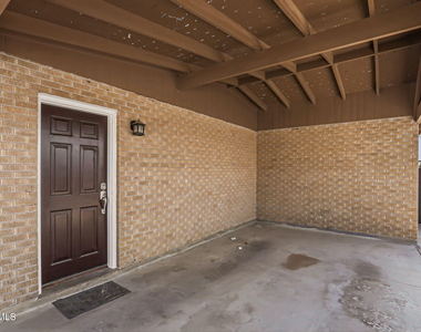4312 Wallington Drive - Photo Thumbnail 2