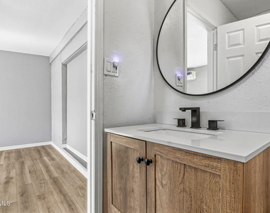 4312 Wallington Drive - Photo Thumbnail 25