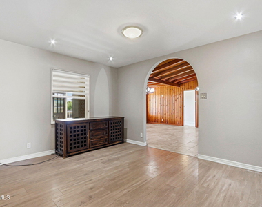 4312 Wallington Drive - Photo Thumbnail 29