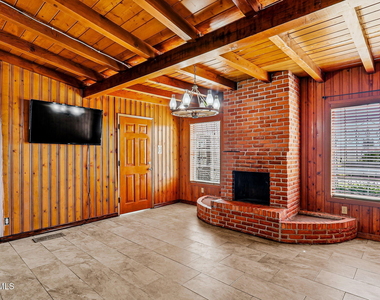 4312 Wallington Drive - Photo Thumbnail 12