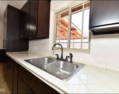 908 Bolivia Street - Photo Thumbnail 16