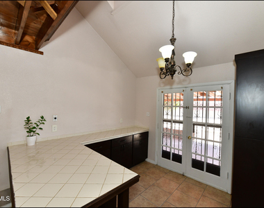 908 Bolivia Street - Photo Thumbnail 20