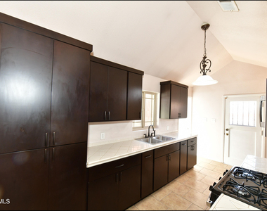 908 Bolivia Street - Photo Thumbnail 19