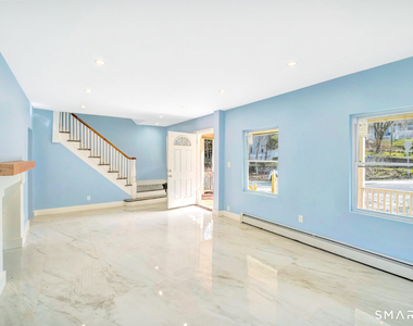 341 Lincoln Street - Photo Thumbnail 5