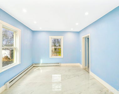 341 Lincoln Street - Photo Thumbnail 4