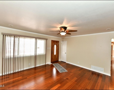 7830 Basswood Avenue - Photo Thumbnail 8