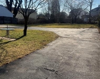 231 Nichols Avenue - Photo Thumbnail 18