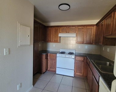 10051 Railroad Drive - Photo Thumbnail 20