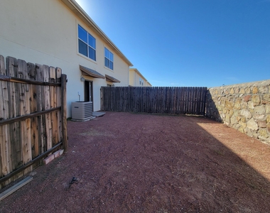10051 Railroad Drive - Photo Thumbnail 40