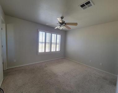 10051 Railroad Drive - Photo Thumbnail 26