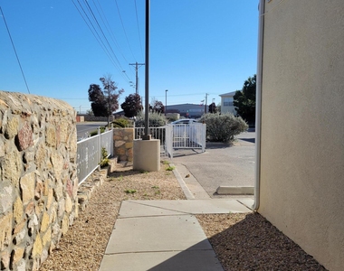 10051 Railroad Drive - Photo Thumbnail 2