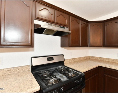 1591 Hartsdale Drive - Photo Thumbnail 11
