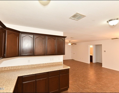 1591 Hartsdale Drive - Photo Thumbnail 9